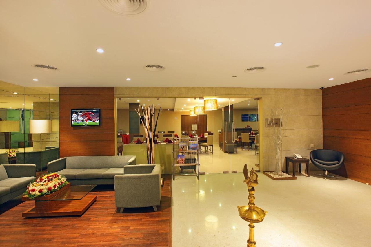 Park Residency Adoor Hotel Adur Exterior foto